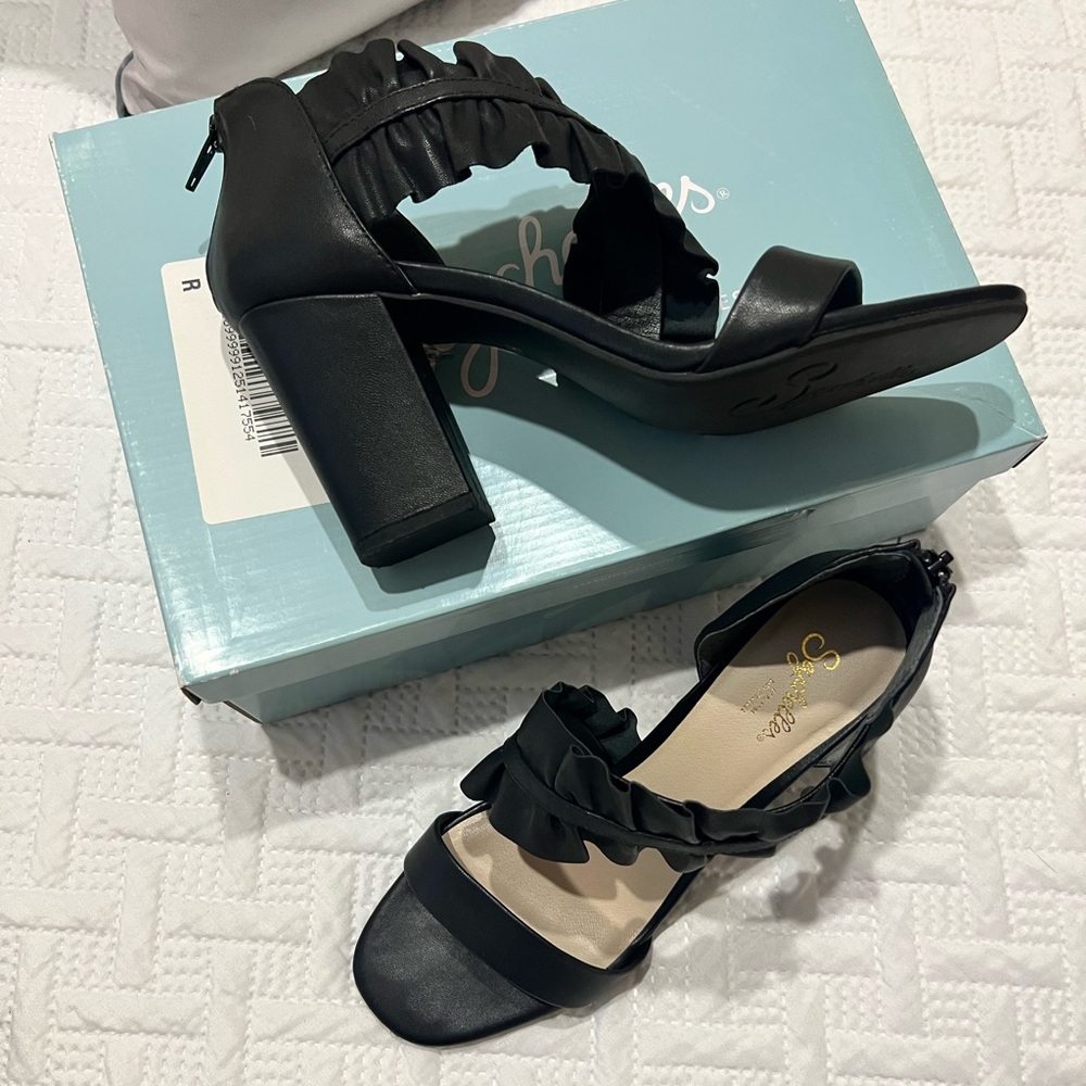 Seychelles To Do List - Black Leather Heeled Sandals
